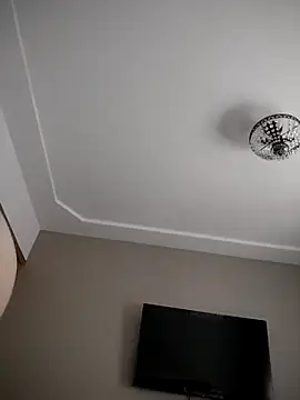 SandyCassie online show from 11/12/25, 11:58