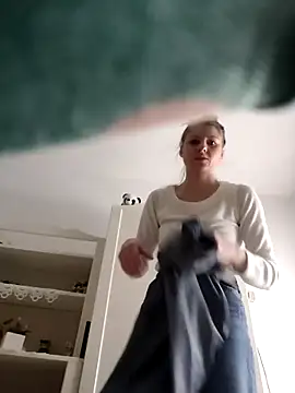 SandyCassie online show from 02/02/26, 09:41