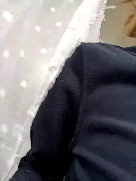 SandyCassie online show from 12/22/25, 07:30