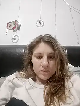 SandyCassie online show from 11/28/25, 05:51