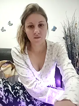 SandyCassie online show from 11/14/25, 06:44