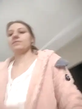 SandyCassie online show from 11/21/25, 08:13