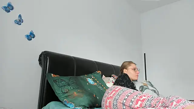 SandyCassie online show from 03/28/26, 01:12