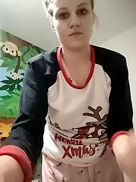 SandyCassie online show from 10/23/25, 12:20