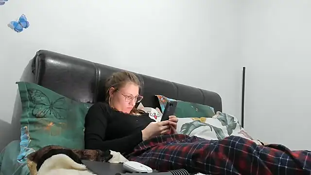 SandyCassie online show from 03/27/26, 08:54
