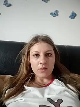 SandyCassie online show from 10/20/25, 05:09