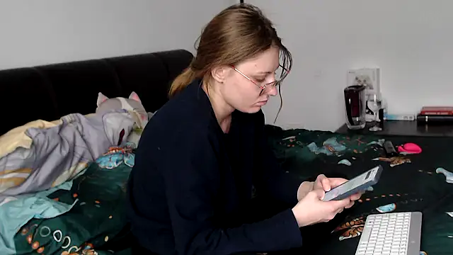 SandyCassie online show from 02/10/26, 01:43