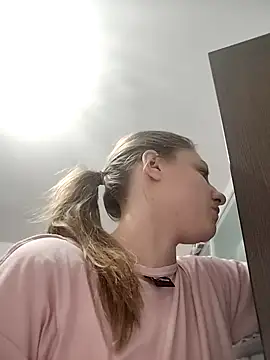 SandyCassie online show from 11/13/25, 06:50