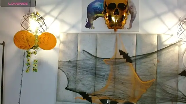 antonella rosecs online show from 10/24/25, 04:11