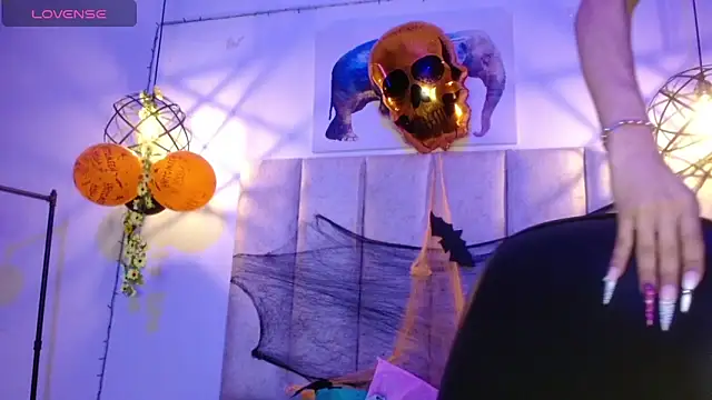 antonella rosecs online show from 10/25/25, 04:33