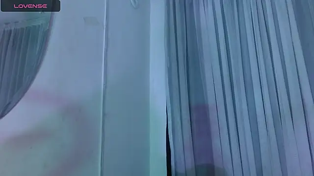 antonella rosecs online show from 11/29/25, 04:34