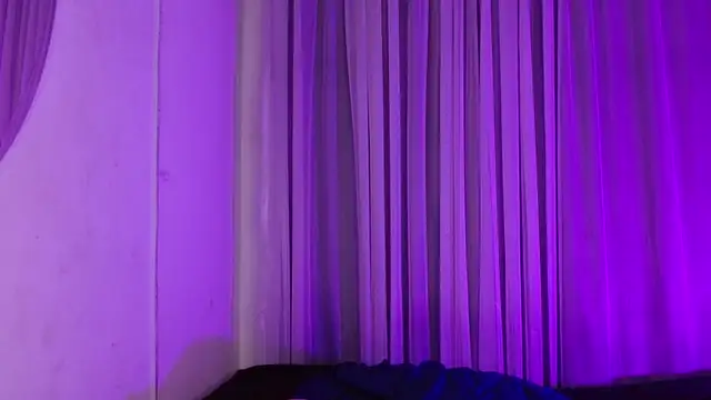 antonella rosecs online show from 11/28/25, 03:39