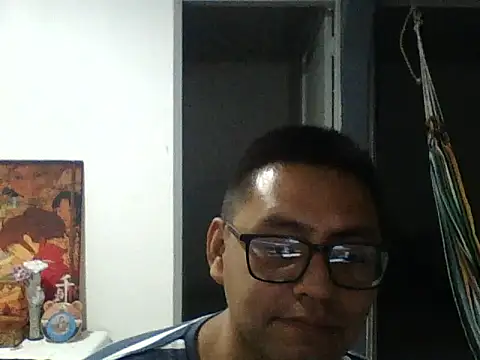 Snapshot of DariusNoir chatting on 10/17/25, 01:42 DariusNoir online show from 10/17/25, 01:42