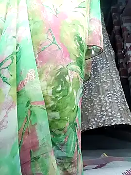 Rajni chauhan online show from 04/23/26, 05:25