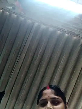 Snapshot of Rajni_chauhan chatting on 10/28/25, 07:29 Rajni chauhan online show from 10/28/25, 07:29