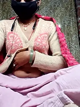 Snapshot of Rajni_chauhan chatting on 01/10/26, 04:24 Rajni chauhan online show from 01/10/26, 04:24