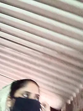 Snapshot of Rajni_chauhan chatting on 10/22/25, 11:53 Rajni chauhan online show from 10/22/25, 11:53