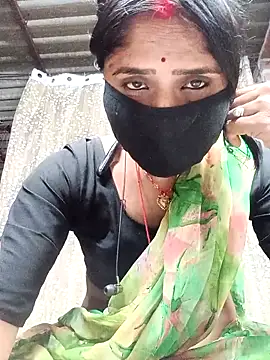 Snapshot of Rajni_chauhan chatting on 02/22/26, 05:36 Rajni chauhan online show from 02/22/26, 05:36