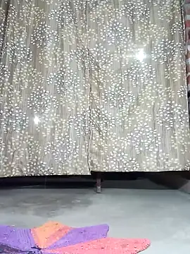 Snapshot of Rajni_chauhan chatting on 11/19/25, 05:24 Rajni chauhan online show from 11/19/25, 05:24