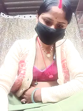 Snapshot of Rajni_chauhan chatting on 12/20/25, 04:21 Rajni chauhan online show from 12/20/25, 04:21