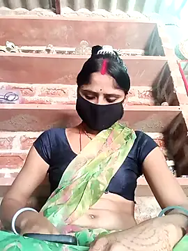 Snapshot of Rajni_chauhan chatting on 02/17/26, 07:05 Rajni chauhan online show from 02/17/26, 07:05