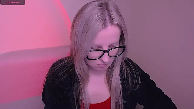 AllaLeomz online show from 11/14/25, 08:40