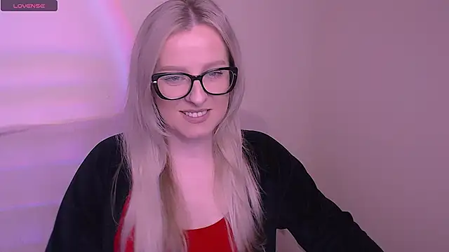 AllaLeomz online show from 11/17/25, 08:07