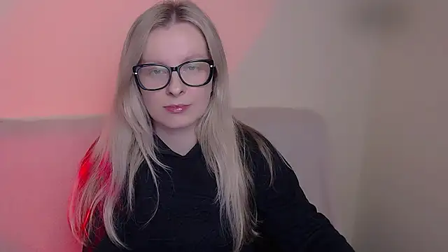 AllaLeomz online show from 11/25/25, 08:14