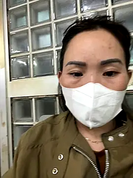 Saomai25 online show from 11/05/25, 03:48