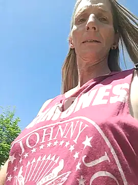 Snapshot of Cheryl_F chatting on 05/26/26, 10:13 Cheryl F online show from 05/26/26, 10:13