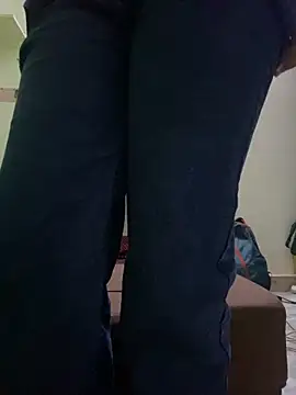 Snapshot of darkdoll007 chatting on 02/18/26, 08:44 darkdoll007 online show from 02/18/26, 08:44