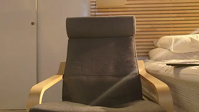 Snapshot of KevinWolf777 chatting on 04/10/26, 06:31 KevinWolf777 online show from 04/10/26, 06:31