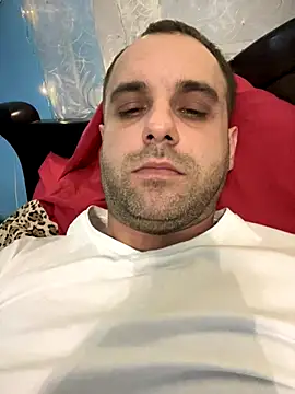 Snapshot of AndyLynn chatting on 10/29/25, 05:34 AndyLynn online show from 10/29/25, 05:34