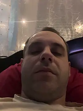 Snapshot of AndyLynn chatting on 11/06/25, 09:19 AndyLynn online show from 11/06/25, 09:19