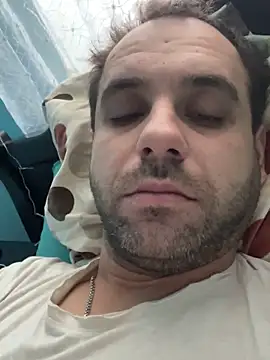 Snapshot of AndyLynn chatting on 10/25/25, 05:17 AndyLynn online show from 10/25/25, 05:17