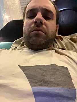 Snapshot of AndyLynn chatting on 10/25/25, 06:41 AndyLynn online show from 10/25/25, 06:41