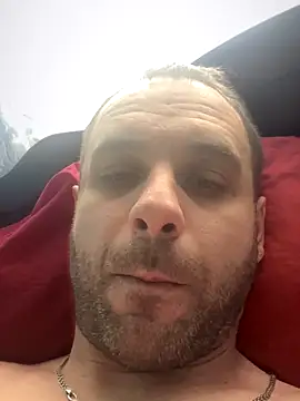 Snapshot of AndyLynn chatting on 11/01/25, 12:32 AndyLynn online show from 11/01/25, 12:32