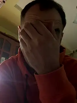 Snapshot of AndyLynn chatting on 10/27/25, 09:05 AndyLynn online show from 10/27/25, 09:05