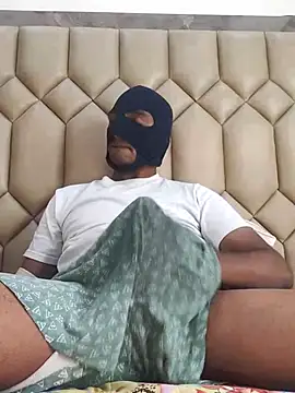 Mysterious Prince online show from 12/02/25, 07:21