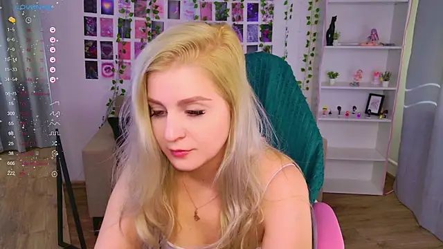 cold blondie online show from 03/19/26, 07:19