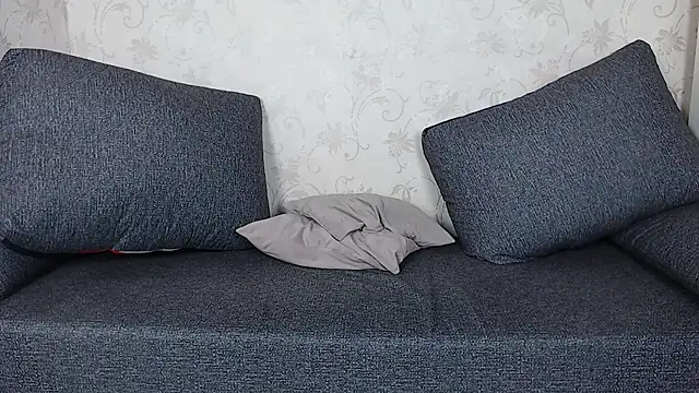 evaa here  online show from 03/30/26, 07:10