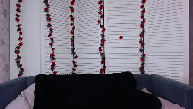 Snapshot of evaa_here_ chatting on 11/05/25, 07:55 evaa here online show from 11/05/25, 07:55