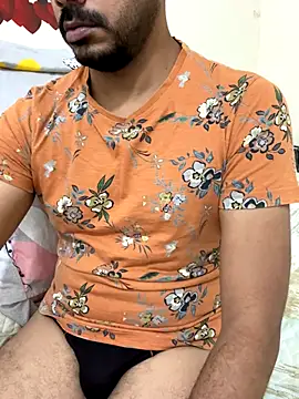 Handsome8677 online show from 11/02/25, 07:57