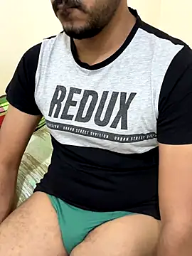 Handsome8677 online show from 11/05/25, 12:41