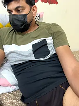 Snapshot of Handsome8677 chatting on 01/07/26, 10:20 Handsome8677 online show from 01/07/26, 10:20