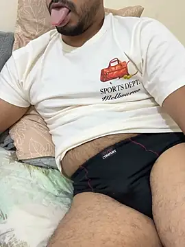 Snapshot of Handsome8677 chatting on 02/15/26, 07:20 Handsome8677 online show from 02/15/26, 07:20