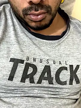 Snapshot of Handsome8677 chatting on 01/09/26, 11:00 Handsome8677 online show from 01/09/26, 11:00