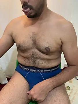 Handsome8677 online show from 04/21/26, 08:54