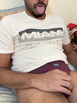 Snapshot of Handsome8677 chatting on 03/31/26, 11:56 Handsome8677 online show from 03/31/26, 11:56