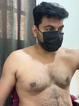 Handsome8677 online show from 05/18/26, 08:08